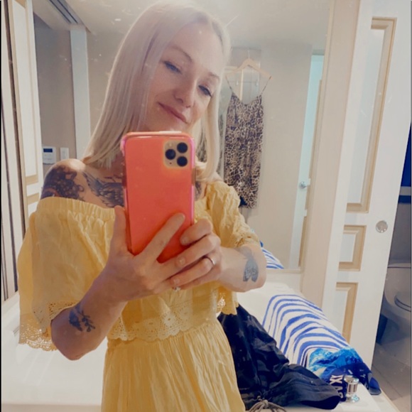 Meet your Posher, Sasha - Picture 11 of 17